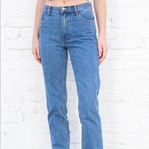 BRANDY MELVILLE MOM JEANS